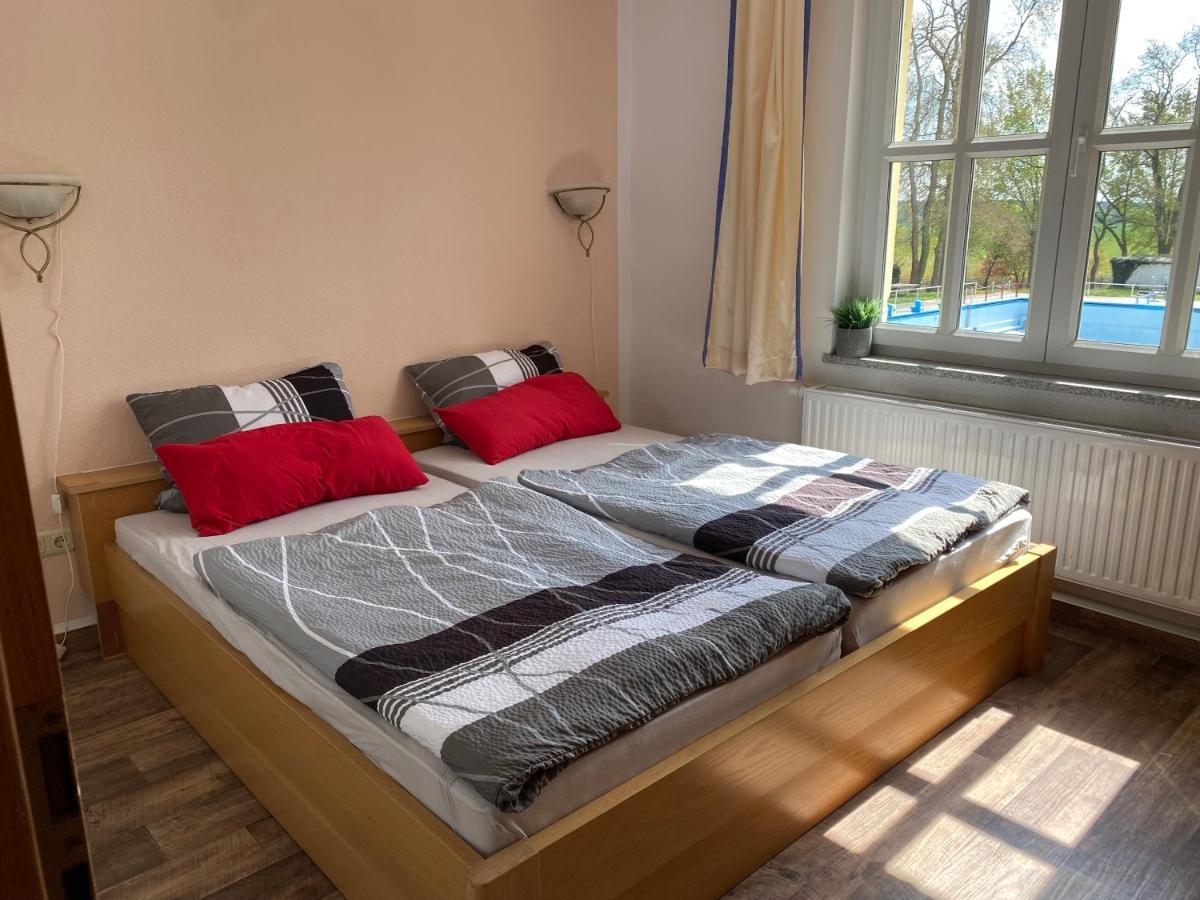 Radler Hotel Seehausen  Екстериор снимка
